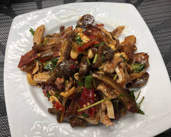 44. Couples Sliced Beef in Chili Sauce 夫妻肺片